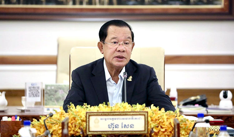 غضب قومي في كمبوديا يشعل ناراً ضد البضائع&nbsp;التايلاندية