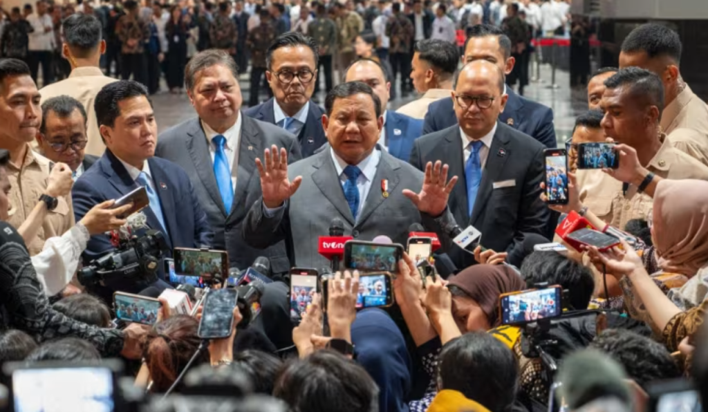 جاكرتا تفتح أبواب شركاتها الحكومية للأجانب وتكسر حظرًا عمره ستة&nbsp;عقود