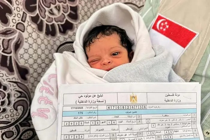 سنغافورة تولد من رحم غزة: اسمٌ صغير يحمل امتناناً&nbsp;كبيراً