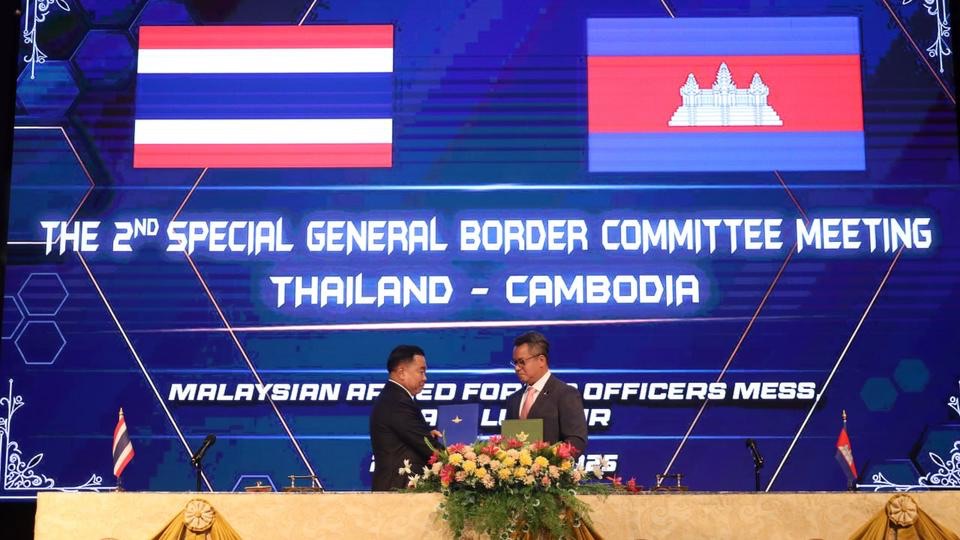 تحت أنظار ترامب وقمم آسيان.. تايلند وكمبوديا تكتبان هدنة&nbsp;التاريخ