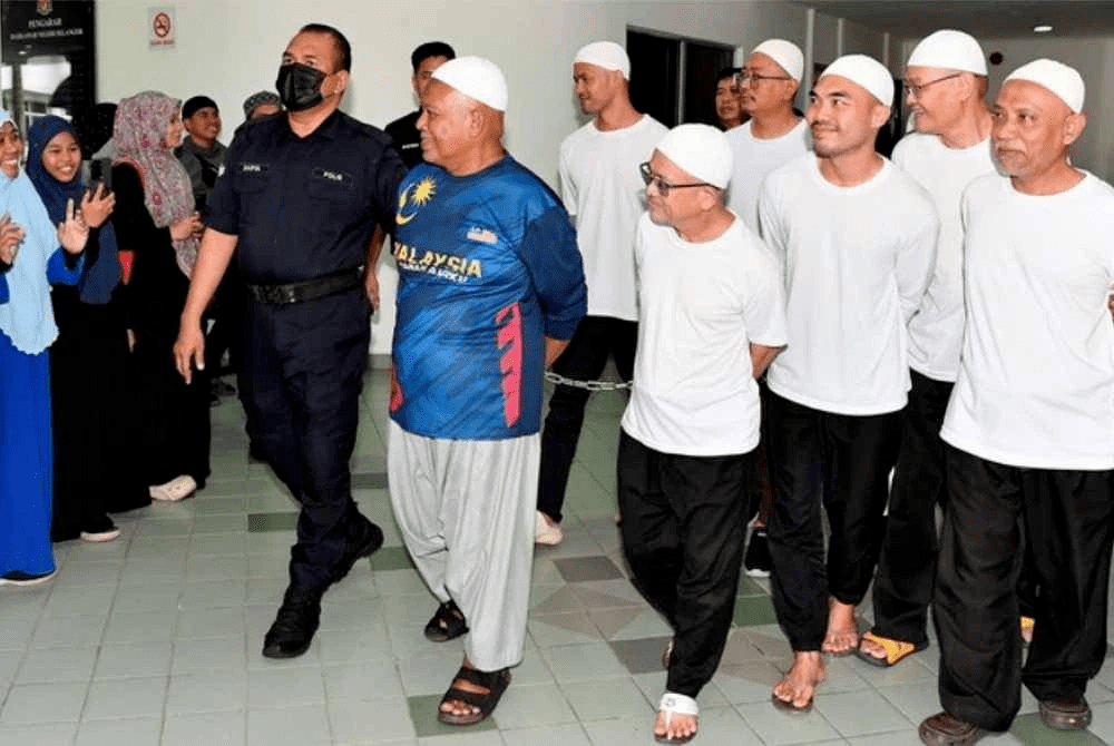 سقوط “الإخوان” يفتح ملفات الجماعات الدينية المغلقة في&nbsp;ماليزيا