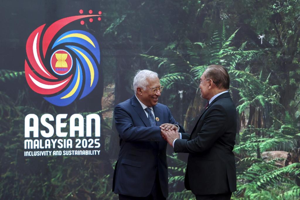 أوروبا تمد يدها إلى آسيان: صفقات حرة وجسور جديدة عبر&nbsp;كوالالمبور