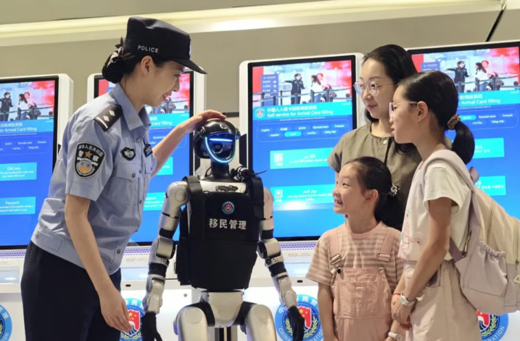 روبوتات تعمل ذاتيًا تدخل الخدمة على الحدود الصينية&nbsp;الفييتنامية